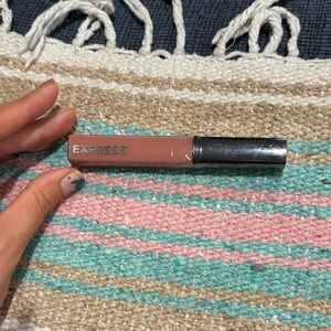 Express Soft Beige Lip Gloss